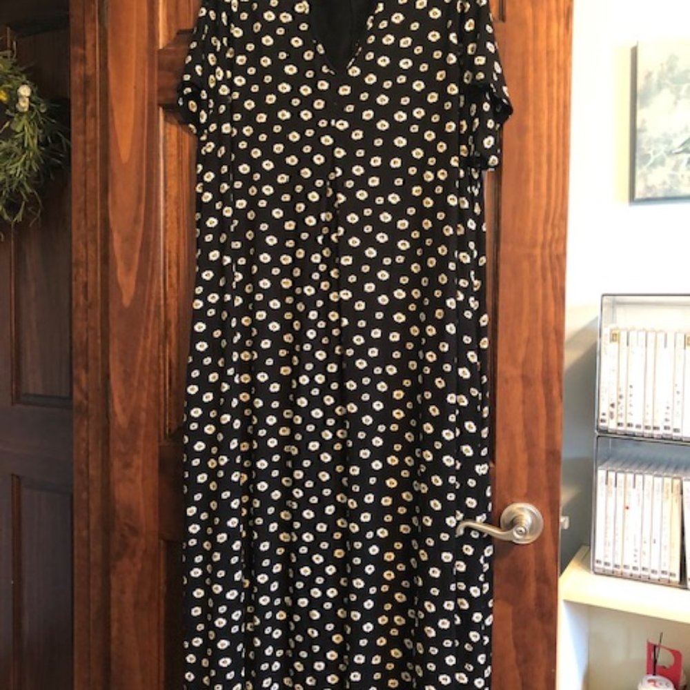 YOURS Curve Black Daisy Print Smock Dress Size 30-32